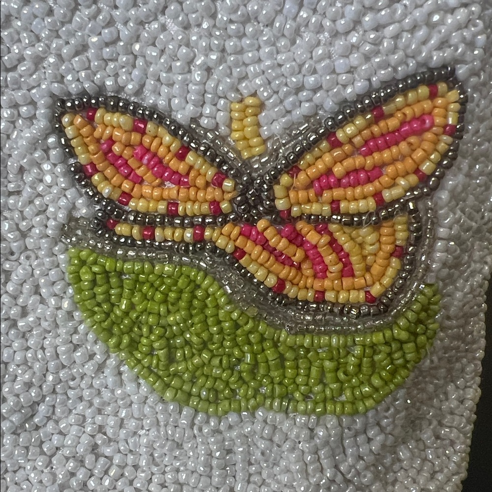 From India To You | Farmers Market Beaded Flower Truck Butterfly Bag 💐🦋🛻 - Picture 7 of 13